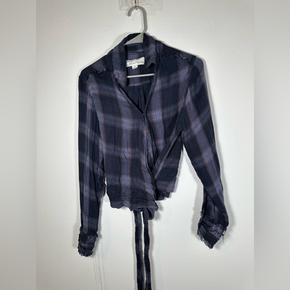 Vintage Havana Navy Frayed Plaid Blouse Wrap Top Shirt EUC - Picture 3 of 9